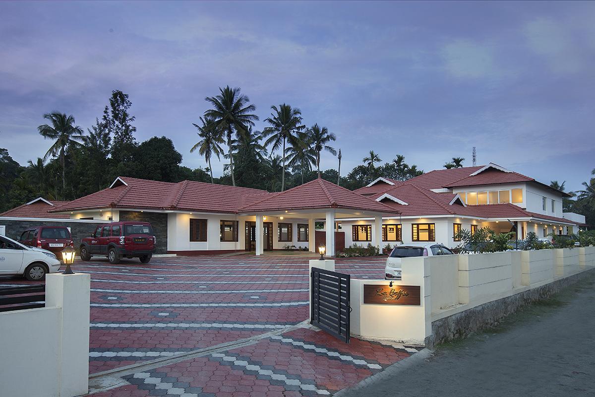 Le Coffee Resort Султан-Батері Екстер'єр фото