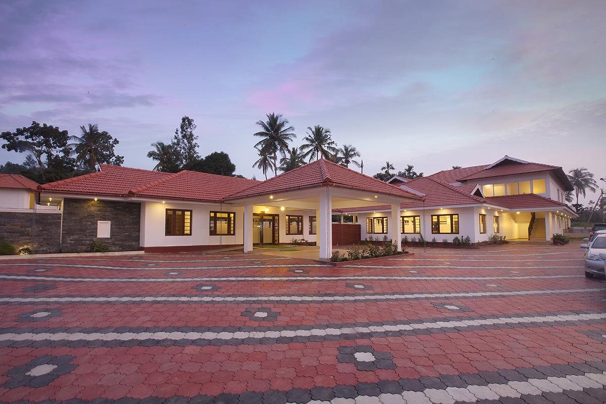 Le Coffee Resort Султан-Батері Екстер'єр фото